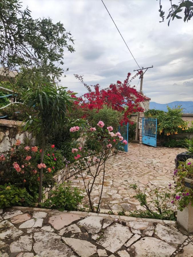 Villa Hena Sarandë Exterior foto